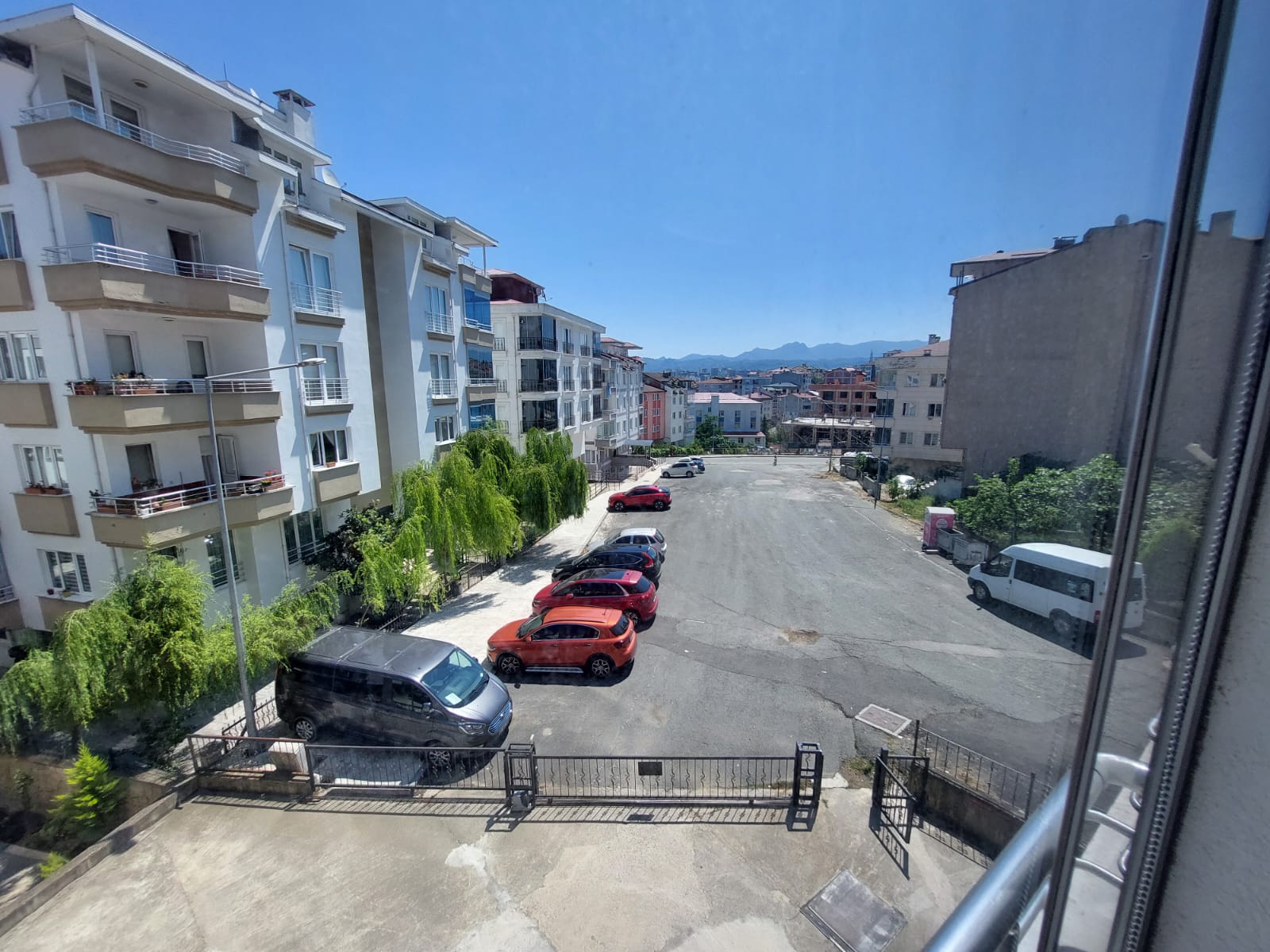 ŞAHİNCİLİ MAH. UMUT HASTANESİ ARKASINDA KİRALIK 3+1 DAİRE